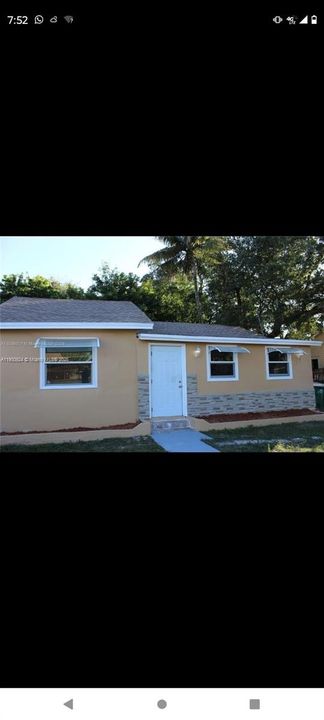 For Rent: $2,950 (3 beds, 2 baths, 804 Square Feet)
