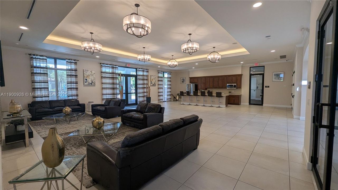 For Sale: $879,900 (5 beds, 4 baths, 3396 Square Feet)