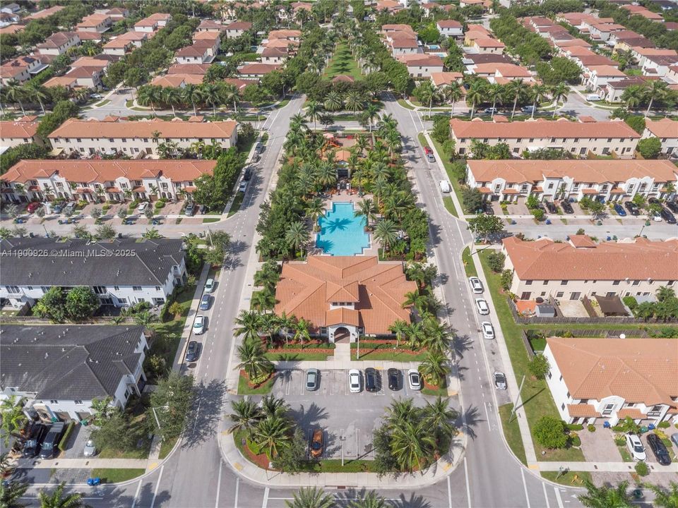 For Sale: $879,900 (5 beds, 4 baths, 3396 Square Feet)