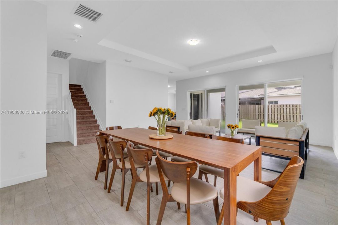 For Sale: $879,900 (5 beds, 4 baths, 3396 Square Feet)