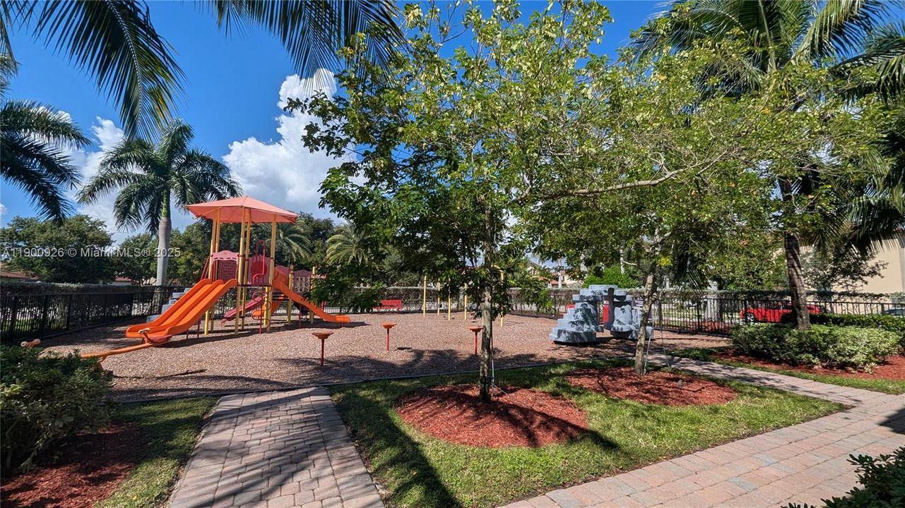 For Sale: $879,900 (5 beds, 4 baths, 3396 Square Feet)