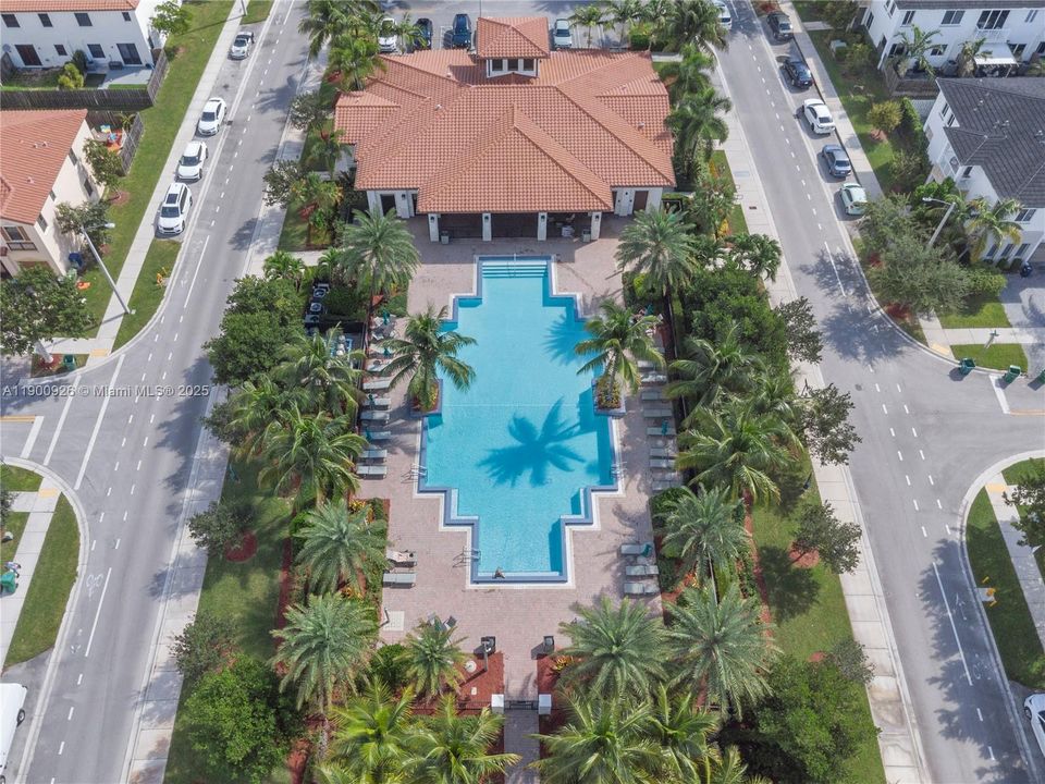 For Sale: $879,900 (5 beds, 4 baths, 3396 Square Feet)