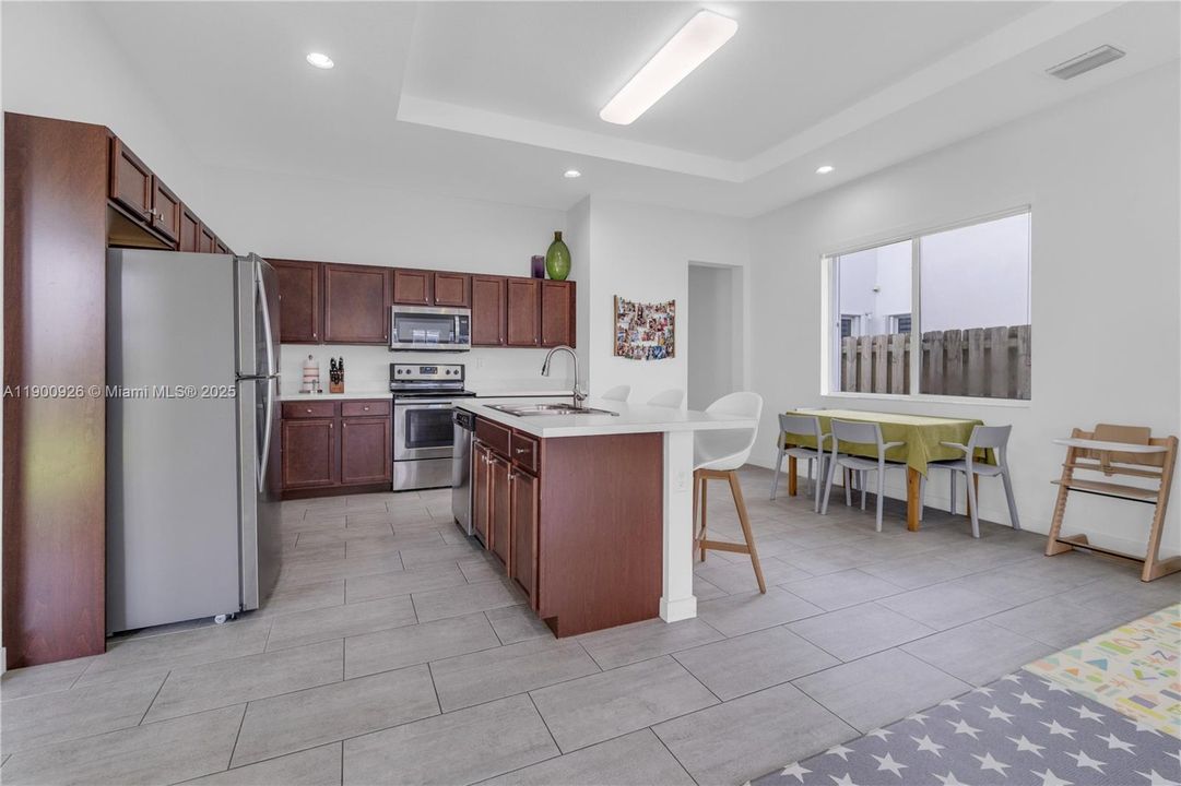 For Sale: $879,900 (5 beds, 4 baths, 3396 Square Feet)