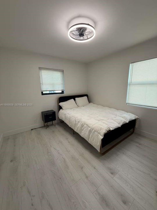 For Rent: $4,400 (4 beds, 2 baths, 1598 Square Feet)