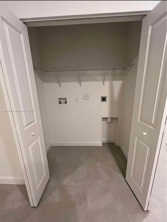 For Rent: $1,800 (1 beds, 1 baths, 0 Square Feet)