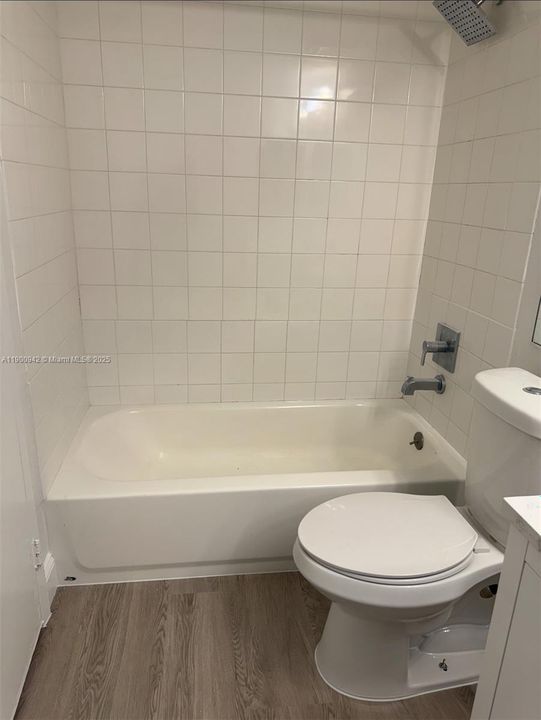 Recently Rented: $2,800 (2 beds, 2 baths, 1030 Square Feet)