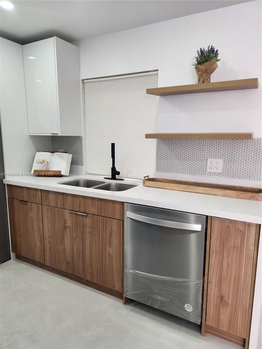 En Venta: $515,000 (2 camas, 2 baños, 1438 Pies cuadrados)