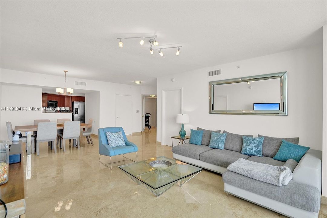 For Rent: $6,500 (2 beds, 2 baths, 1602 Square Feet)