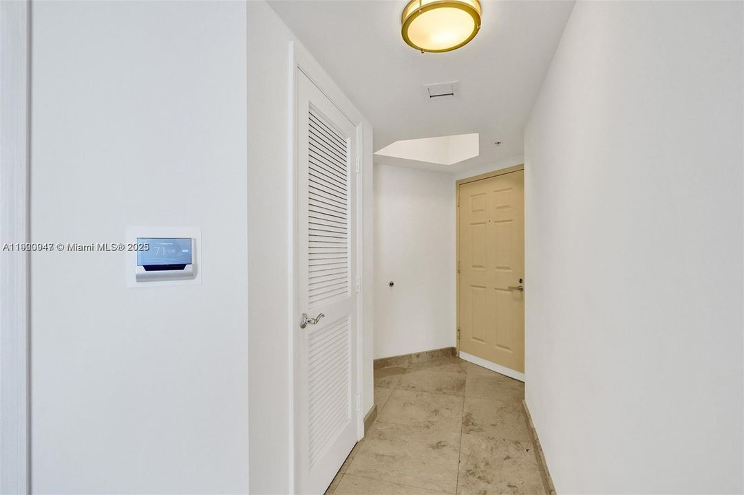 For Rent: $6,500 (2 beds, 2 baths, 1602 Square Feet)