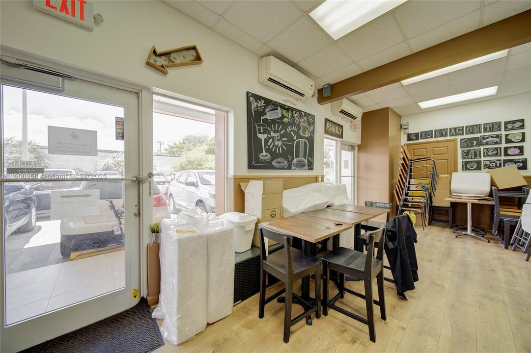 最近租的: $6,500 (0 贝兹, 0 浴室, 0 平方英尺)