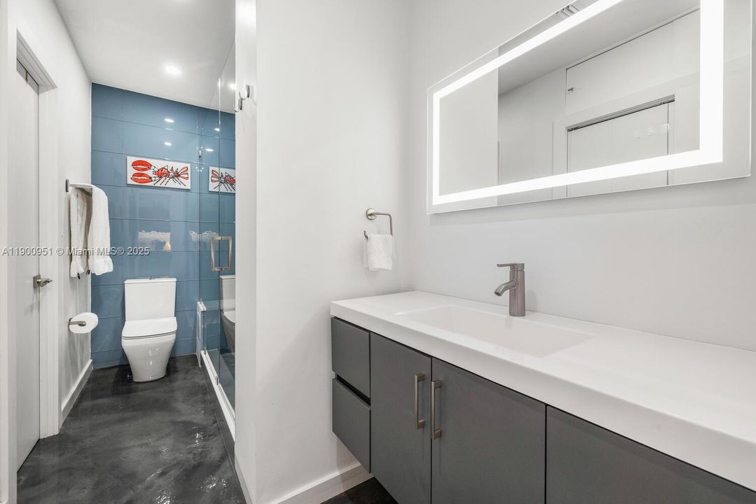 For Sale: $375,000 (2 beds, 2 baths, 1353 Square Feet)