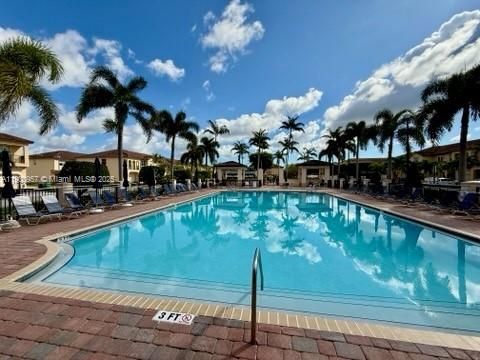 En Venta: $469,000 (3 camas, 2 baños, 1564 Pies cuadrados)