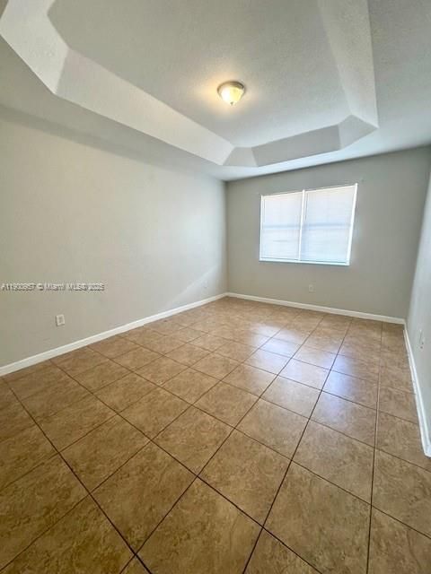 En Venta: $469,000 (3 camas, 2 baños, 1564 Pies cuadrados)