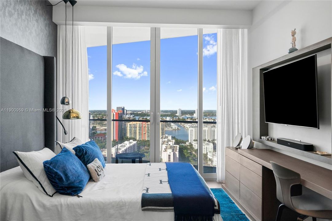 Недавно арендовано: $16,900 (2 спален, 2 ванн, 1704 Квадратных фут)