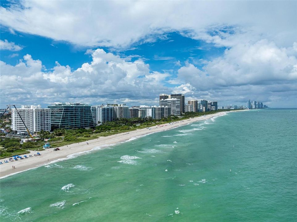 待售: $11,000,000 (3 贝兹, 4 浴室, 3168 平方英尺)