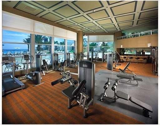 For Rent: $10,000 (3 beds, 3 baths, 2115 Square Feet)