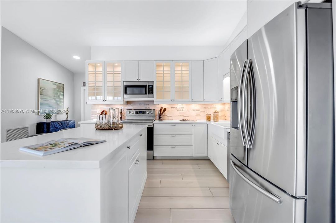 For Sale: $585,000 (3 beds, 2 baths, 1604 Square Feet)