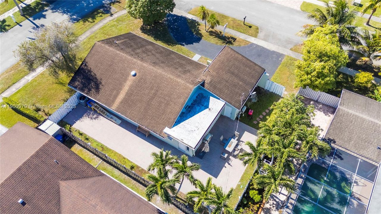 For Sale: $585,000 (3 beds, 2 baths, 1604 Square Feet)