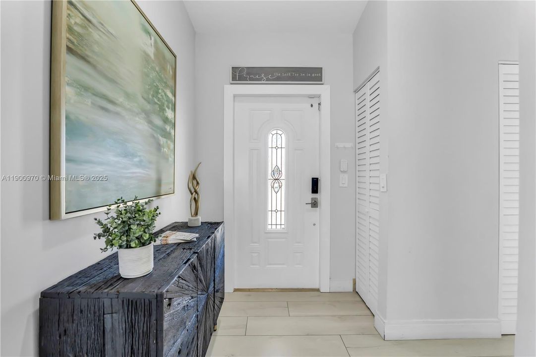 For Sale: $585,000 (3 beds, 2 baths, 1604 Square Feet)