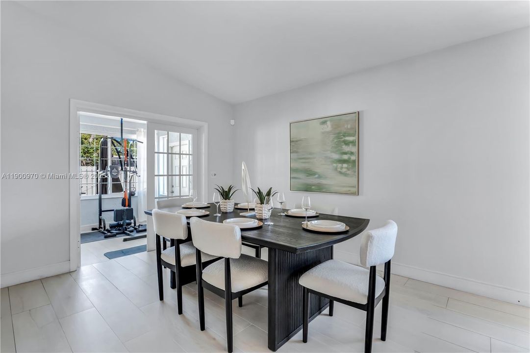 For Sale: $585,000 (3 beds, 2 baths, 1604 Square Feet)