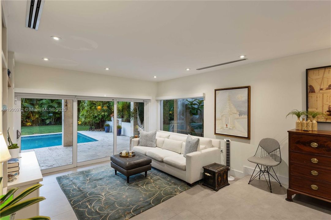 待售: $2,250,000 (5 贝兹, 4 浴室, 3246 平方英尺)