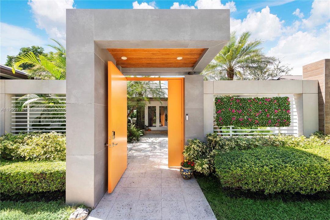 待售: $2,250,000 (5 贝兹, 4 浴室, 3246 平方英尺)