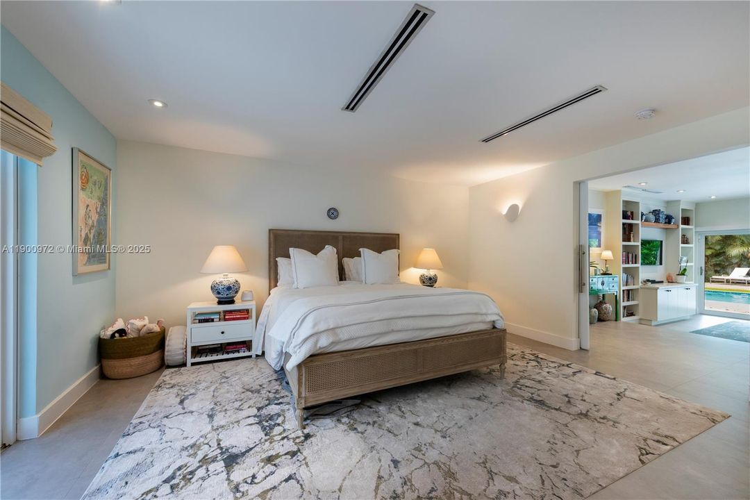 待售: $2,250,000 (5 贝兹, 4 浴室, 3246 平方英尺)