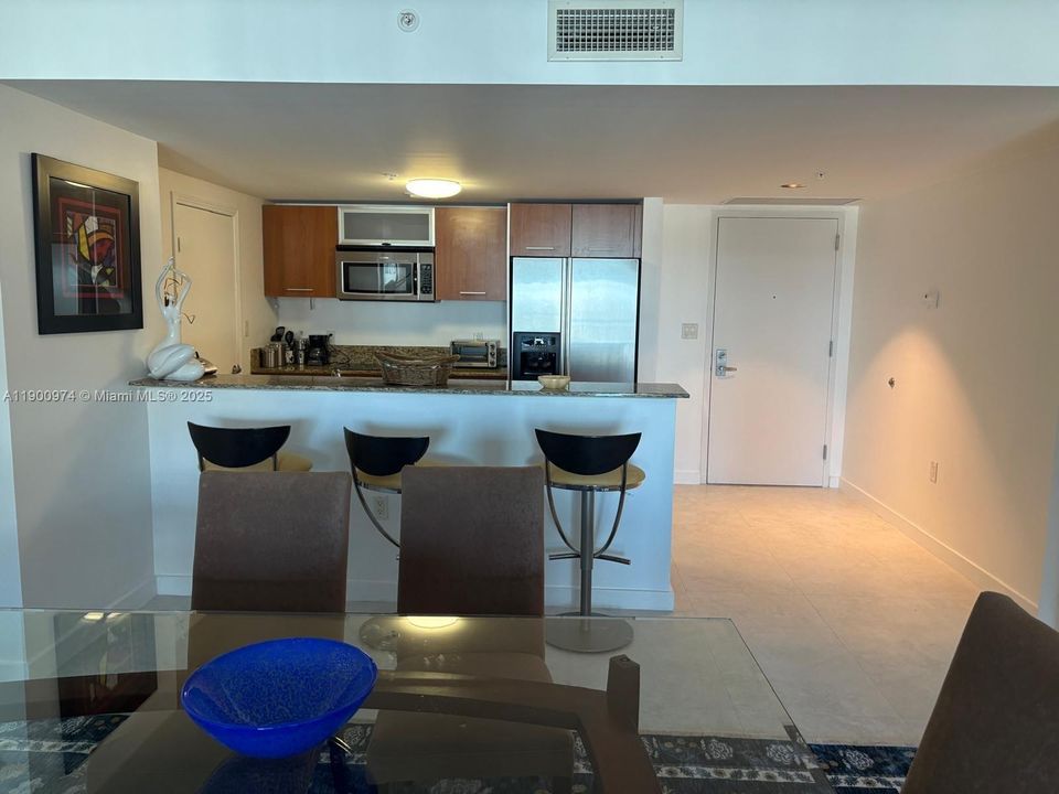 For Rent: $3,850 (2 beds, 2 baths, 1350 Square Feet)