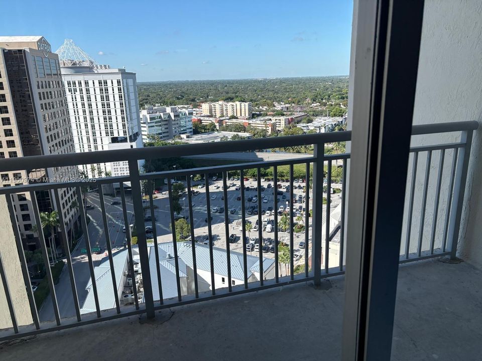 For Rent: $3,850 (2 beds, 2 baths, 1350 Square Feet)