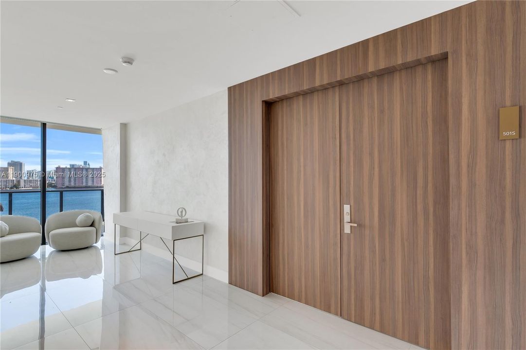 Active With Contract: $3,900,000 (4 beds, 5 baths, 3415 Square Feet)