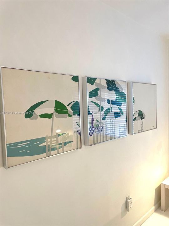 For Rent: $2,400 (1 beds, 1 baths, 732 Square Feet)