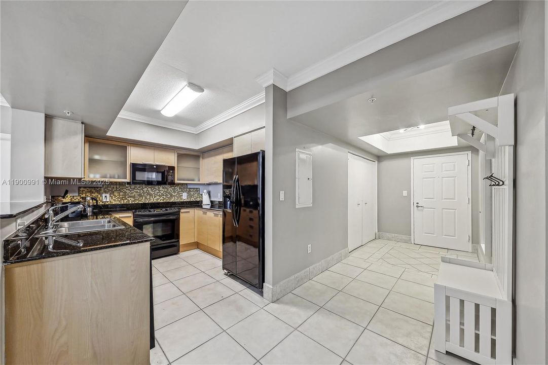 Activo con contrato: $790,000 (2 camas, 2 baños, 1266 Pies cuadrados)