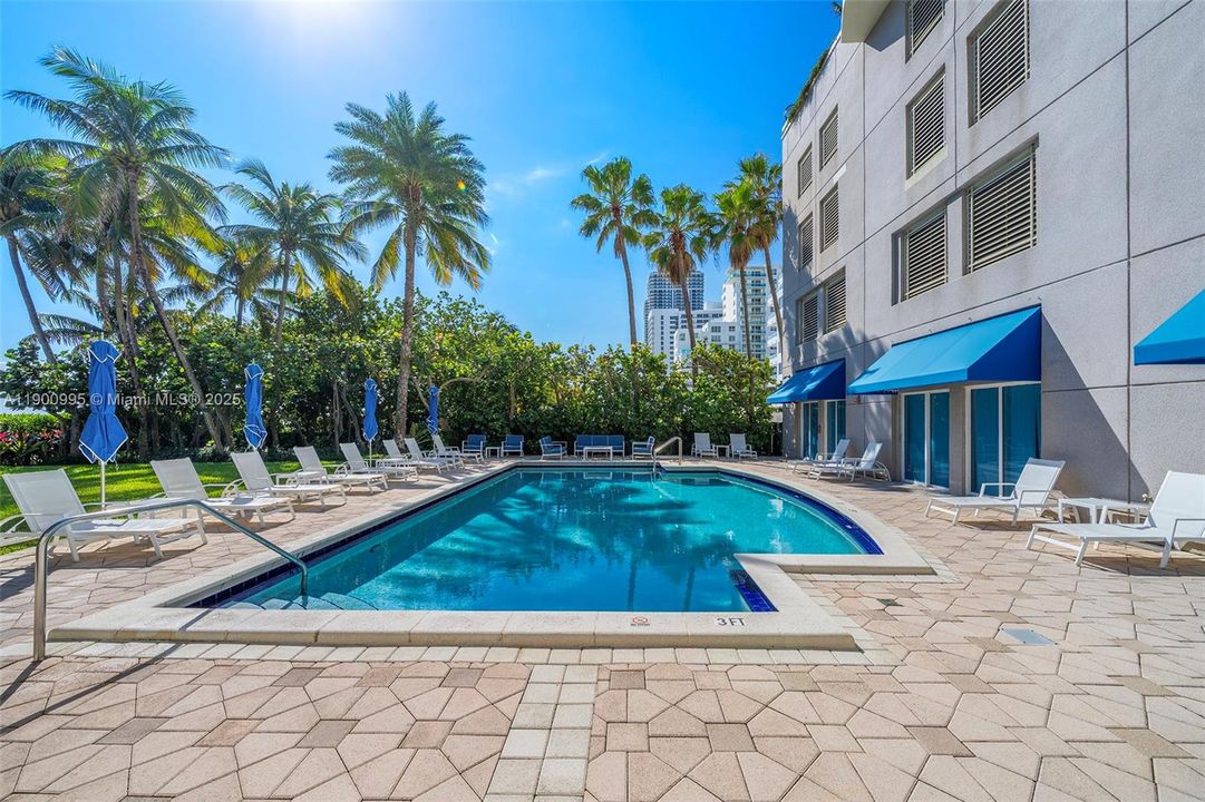 待售: $3,995,000 (3 贝兹, 2 浴室, 2505 平方英尺)