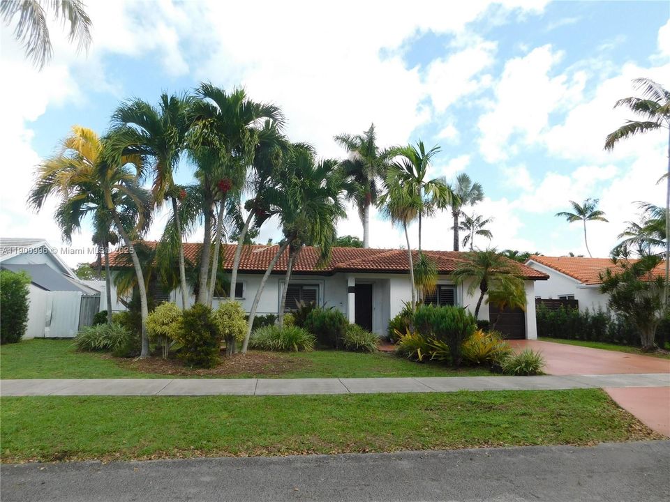 Recently Sold: $549,987 (3 beds, 2 baths, 1330 Square Feet)