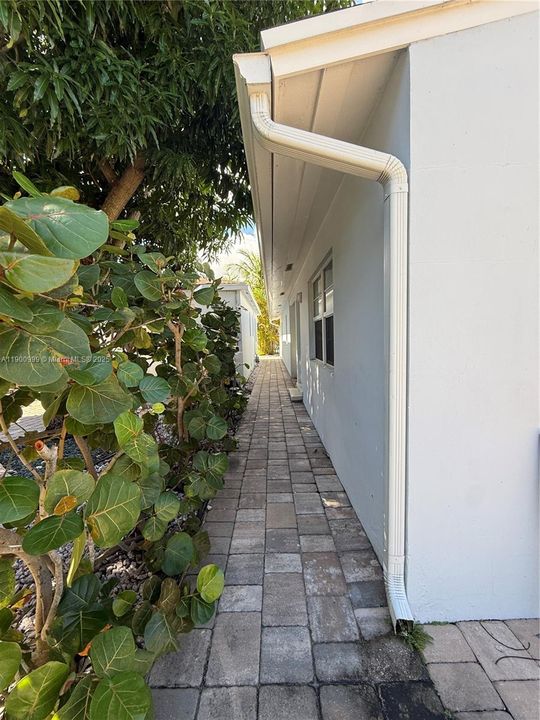 Recently Rented: $1,600 (1 beds, 1 baths, 400 Square Feet)