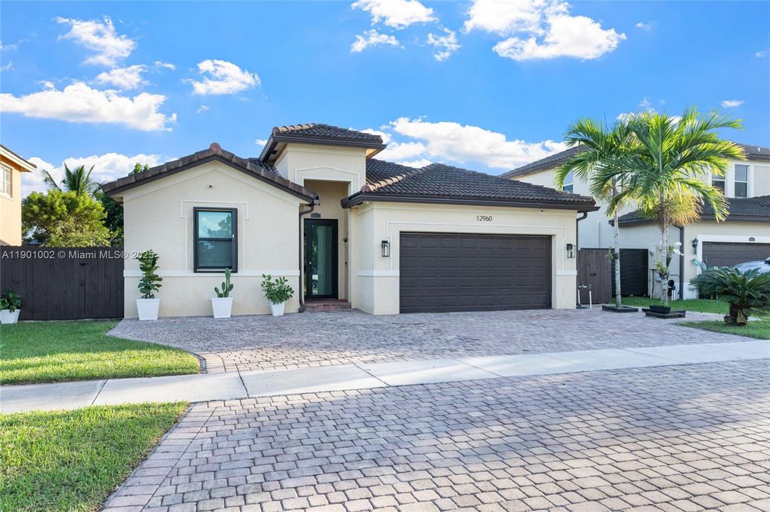 Recently Sold: $625,000 (3 beds, 2 baths, 1640 Square Feet)