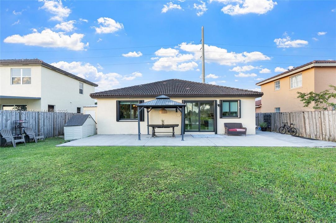 Recently Sold: $625,000 (3 beds, 2 baths, 1640 Square Feet)