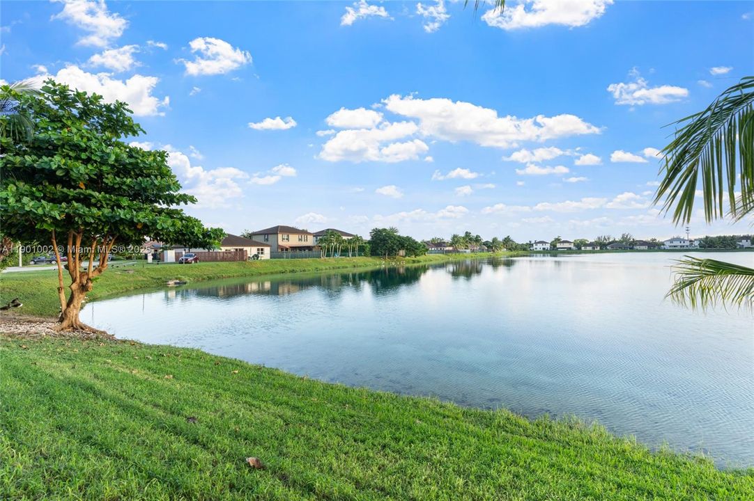 Recently Sold: $625,000 (3 beds, 2 baths, 1640 Square Feet)