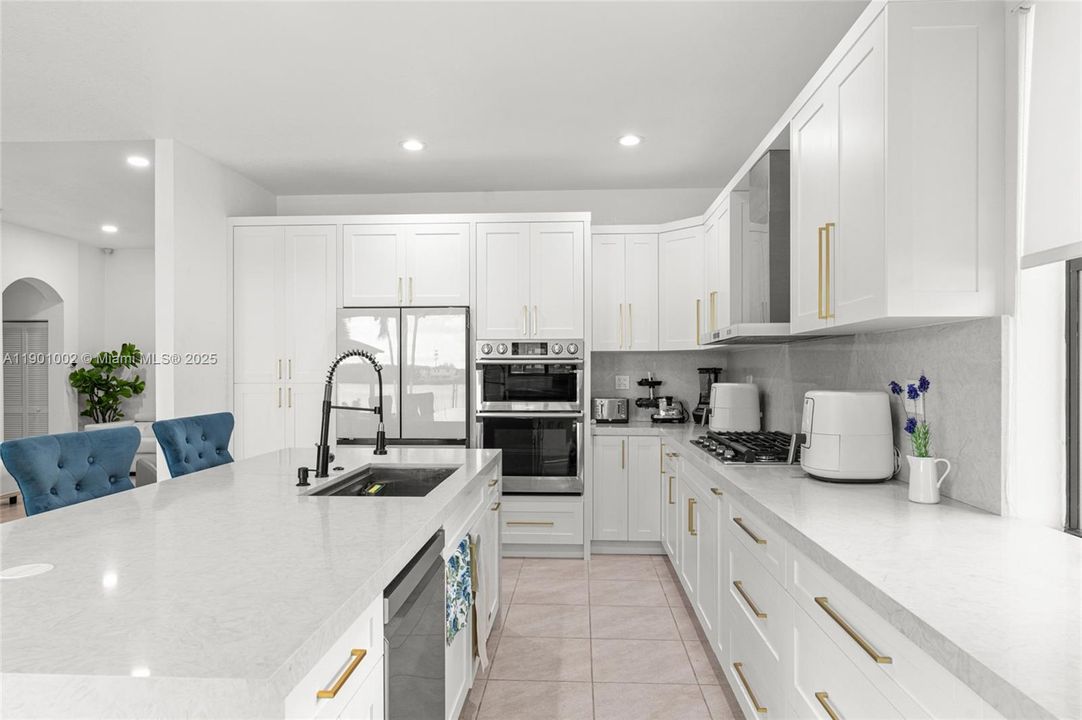 Recently Sold: $625,000 (3 beds, 2 baths, 1640 Square Feet)