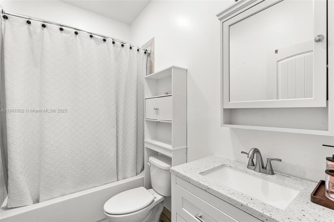 Recently Sold: $625,000 (3 beds, 2 baths, 1640 Square Feet)