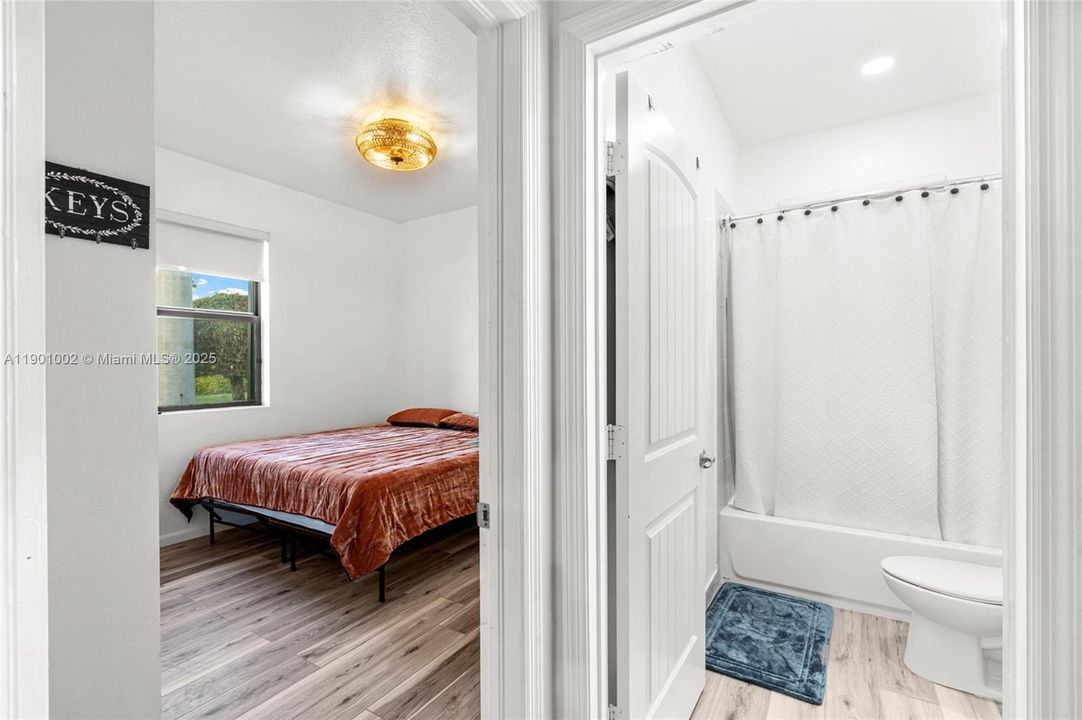 Recently Sold: $625,000 (3 beds, 2 baths, 1640 Square Feet)