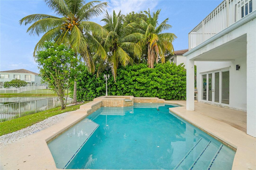 待售: $1,125,000 (5 贝兹, 3 浴室, 3501 平方英尺)