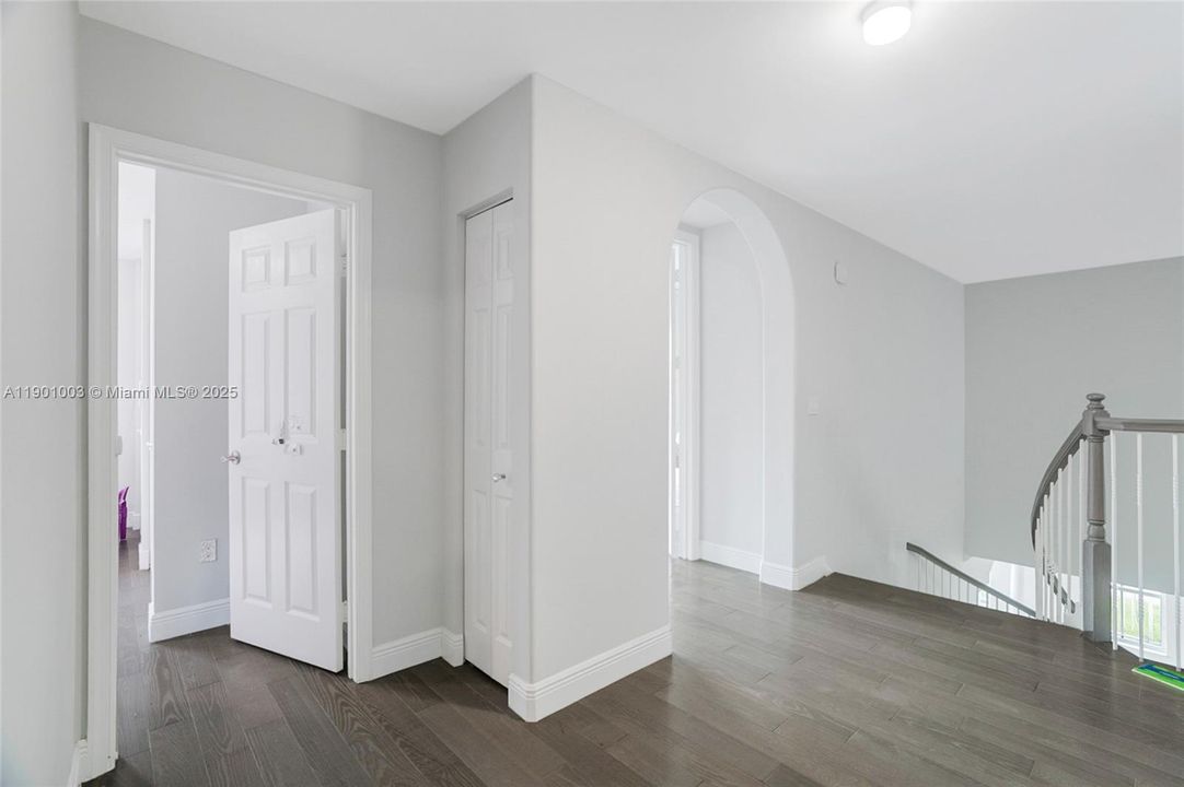 待售: $1,125,000 (5 贝兹, 3 浴室, 3501 平方英尺)