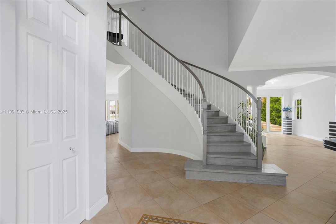 待售: $1,125,000 (5 贝兹, 3 浴室, 3501 平方英尺)