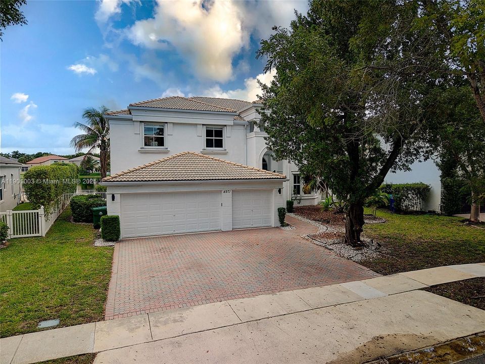 待售: $1,125,000 (5 贝兹, 3 浴室, 3501 平方英尺)