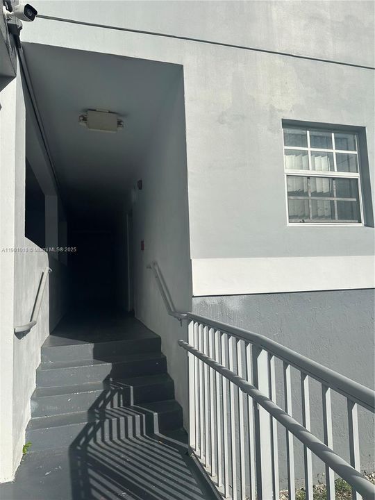 Recently Rented: $1,600 (1 beds, 1 baths, 490 Square Feet)