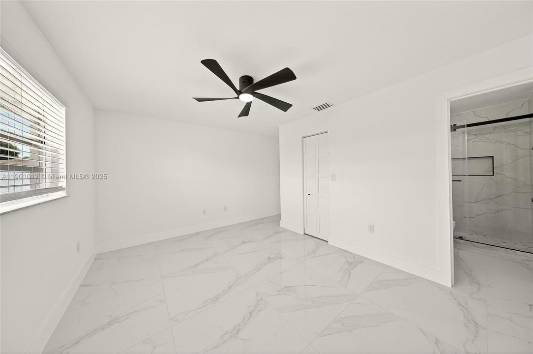 Active With Contract: $475,000 (3 beds, 2 baths, 1260 Square Feet)