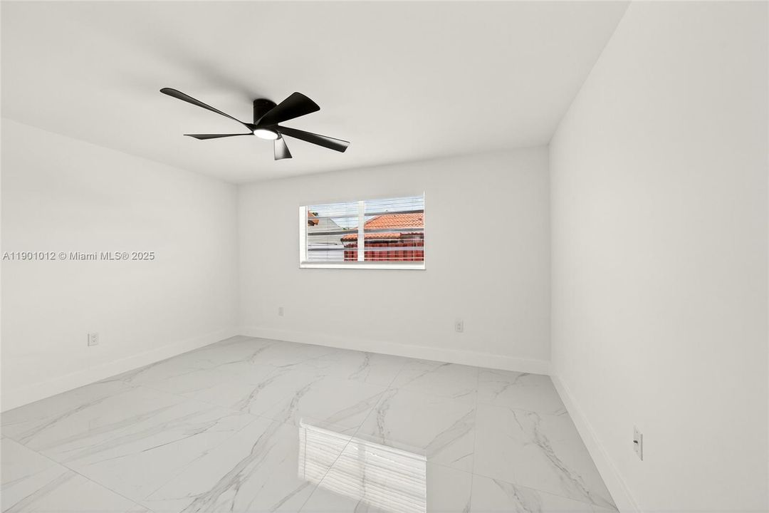 Active With Contract: $475,000 (3 beds, 2 baths, 1260 Square Feet)