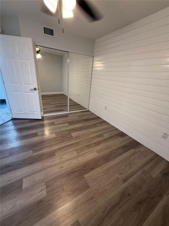 Recently Rented: $2,300 (2 beds, 1 baths, 828 Square Feet)