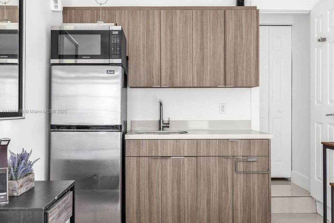 For Sale: $1,900,000 (0 beds, 0 baths, 3040 Square Feet)